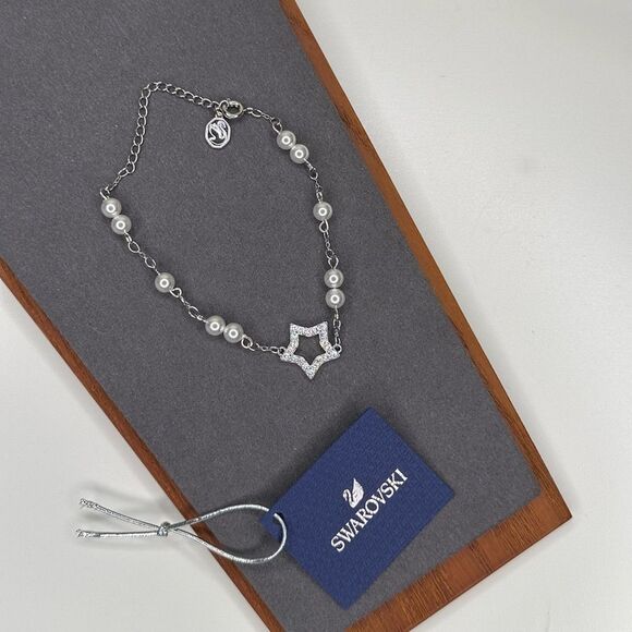 Swarovski Stella Star Bracelet | White Pearl & Crystal | Rhodium Plated | NWT - Picture 3 of 13